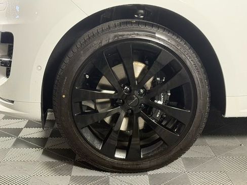 New 2026 Land Rover Range Rover Sport Dynamic SE AWD/4WD image 13