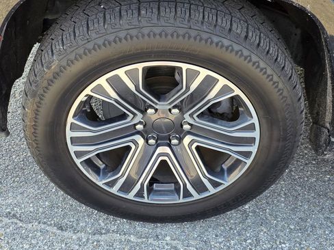 Used 2023 Jeep Wagoneer L Series II image 43