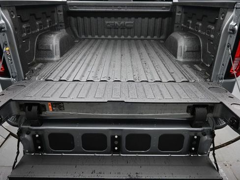 New 2026 GMC Sierra 1500 AT4 w/ AT4 Premium Package AWD/4WD image 11