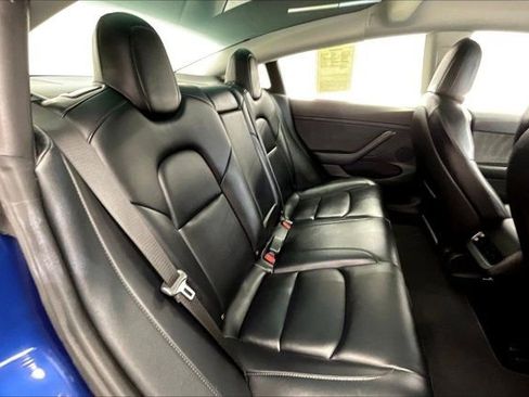 Used 2022 Tesla Model 3 Long Range AWD/4WD image 17