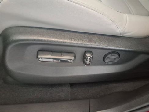 Used 2022 Honda CR-V Touring image 24