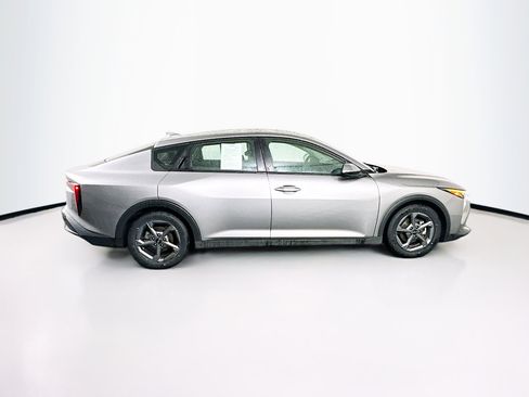 Used 2025 Kia K4 LXS image 10