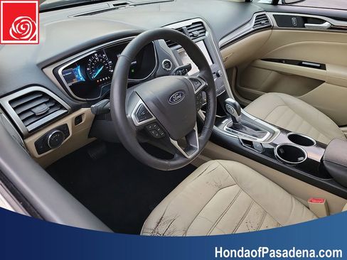 Used 2014 Ford Fusion Energi SE image 9