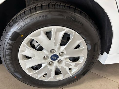 Used 2019 Ford Fusion S image 10