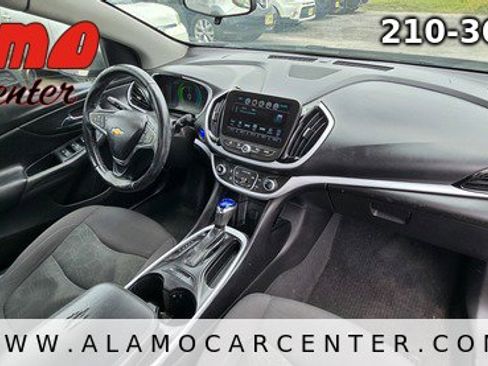 Used 2017 Chevrolet Volt LT FWD image 14
