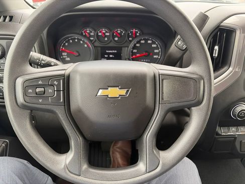 Used 2022 Chevrolet Silverado 1500 Custom AWD/4WD image 12