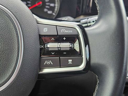 Certified 2023 Kia Sorento EX w/ Panoramic Sunroof Package image 26