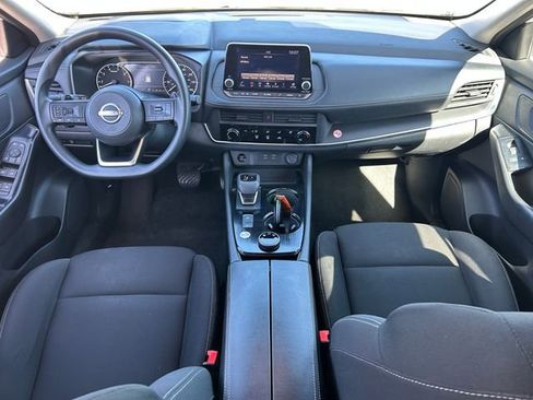 Used 2024 Nissan Rogue S AWD/4WD image 29
