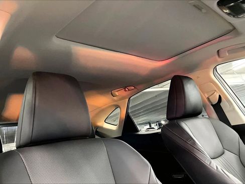 Used 2024 Lexus NX 250 image 13