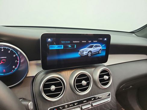 Used 2021 Mercedes-Benz GLC 300 image 14