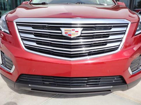 Used 2019 Cadillac XT5 Premium Luxury image 18