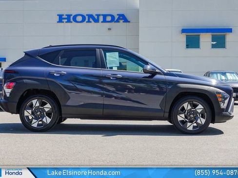Used 2025 Hyundai Kona SEL FWD image 6