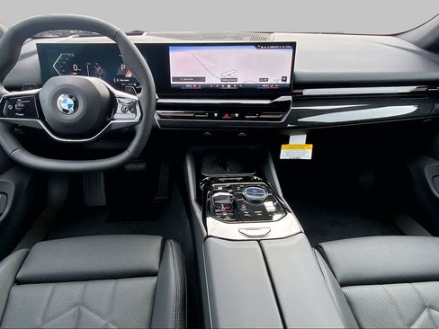 New 2026 BMW 530i xDrive w/ Premium Package AWD/4WD image 5