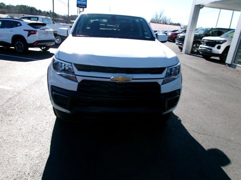 Certified 2022 Chevrolet Colorado LT image 9