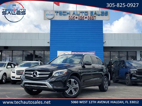 Used 2017 Mercedes-Benz GLC 300 4MATIC image 1
