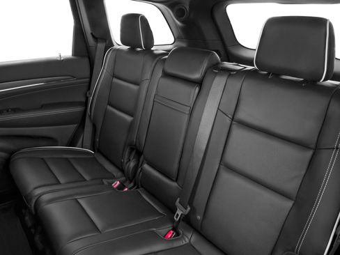 Used 2016 Jeep Grand Cherokee Overland w/ Advanced Technology Group image 8