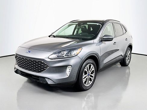 Used 2022 Ford Escape SEL image 3