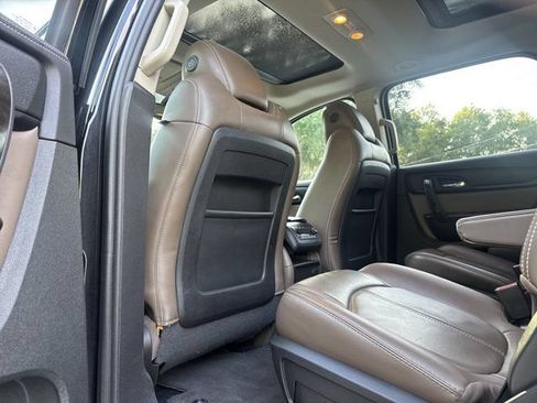 Used 2016 GMC Acadia SLT w/ Open Road Package FWD image 20