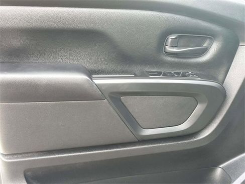 Used 2021 Nissan Titan S w/ S Utility Package image 13