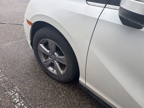 Used 2019 Honda Odyssey EX-L image 8