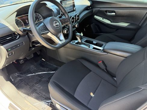 Certified 2025 Nissan Sentra SV image 18