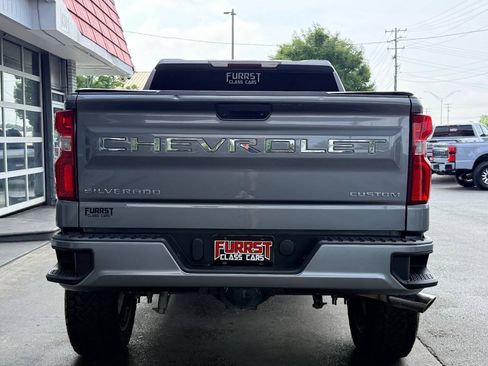 Used 2020 Chevrolet Silverado 1500 Custom w/ Infotainment Package RWD image 5