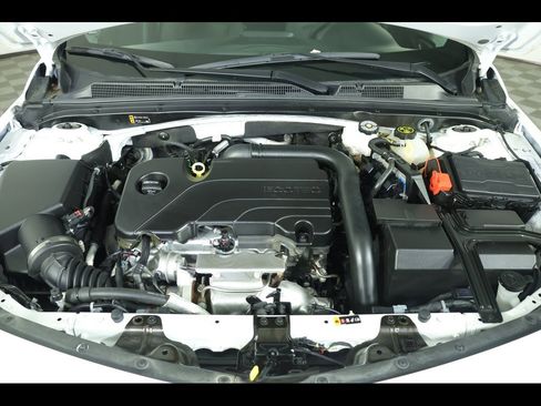 Used 2024 Chevrolet Malibu LT image 18