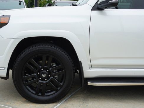 Used 2024 Toyota 4Runner Limited AWD/4WD image 10