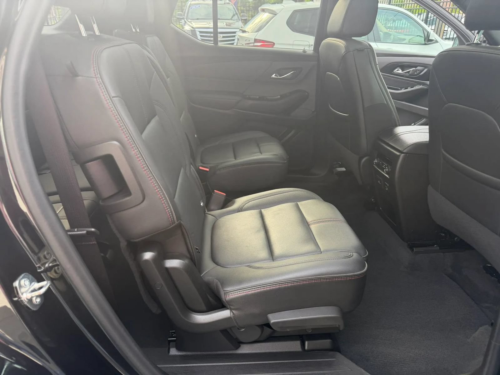 Used 2023 Chevrolet Traverse RS AWD/4WD image 24