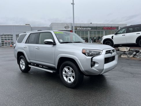 Used 2024 Toyota 4Runner SR5 Premium image 1