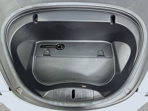 Used 2020 Tesla Model 3 Standard Range Plus image 31