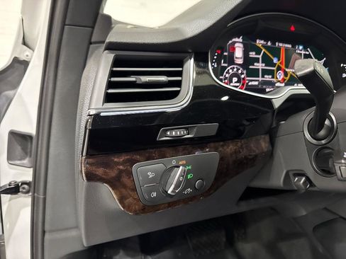 Used 2018 Audi Q7 3.0T Premium Plus w/ Premium Plus Package image 29