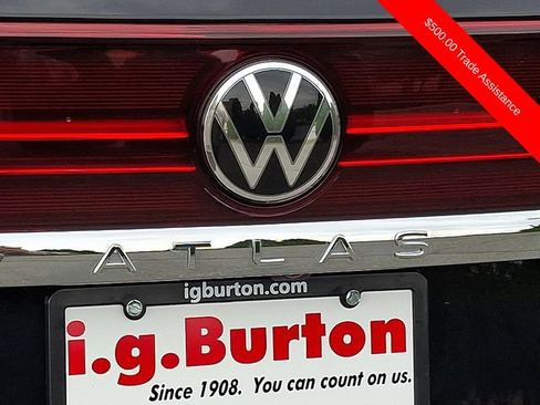 Used 2025 Volkswagen Atlas SE AWD/4WD image 30