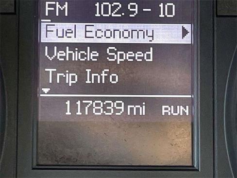 Used 2014 Chrysler Town & Country Touring image 22