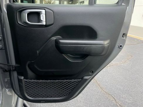 Used 2020 Jeep Wrangler Unlimited Rubicon image 35