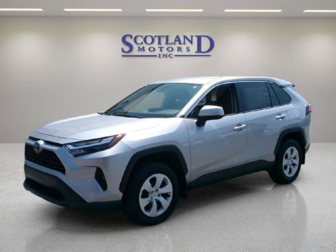Used 2025 Toyota RAV4 LE FWD image 2