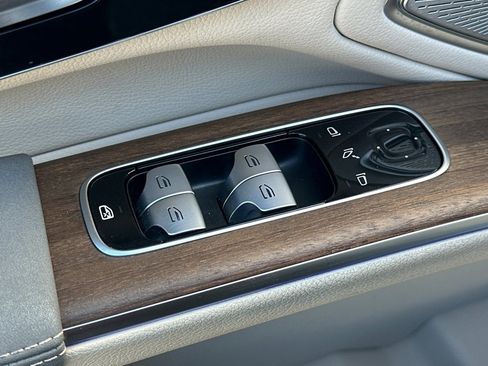 Certified 2023 Mercedes-Benz EQS 580 4MATIC Sedan image 12