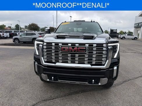 Used 2025 GMC Sierra 2500 Denali w/ Denali Reserve Package AWD/4WD image 4