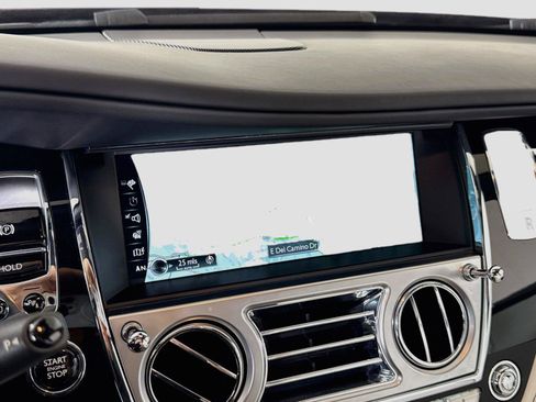 Used 2019 Rolls-Royce Ghost RWD image 19