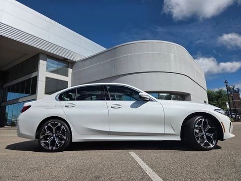 Used 2026 BMW 330i xDrive Sedan AWD/4WD image 30
