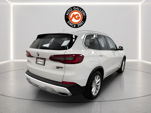 Used 2020 BMW X5 xDrive40i w/ Convenience Package AWD/4WD image 3