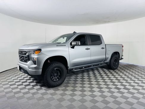 Used 2024 Chevrolet Silverado 1500 Custom w/ Rally Edition AWD/4WD image 4