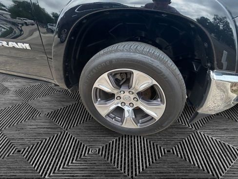 Used 2020 RAM 1500 Laramie image 17