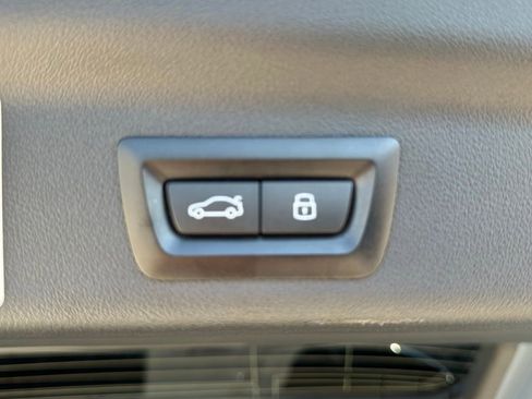 Used 2023 BMW X1 xDrive28i w/ Premium Package image 78