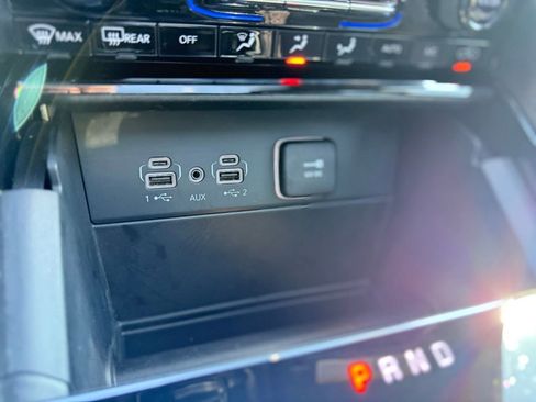 Used 2024 Jeep Grand Cherokee Summit AWD/4WD image 40