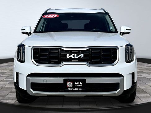 Used 2025 Kia Telluride S FWD image 3