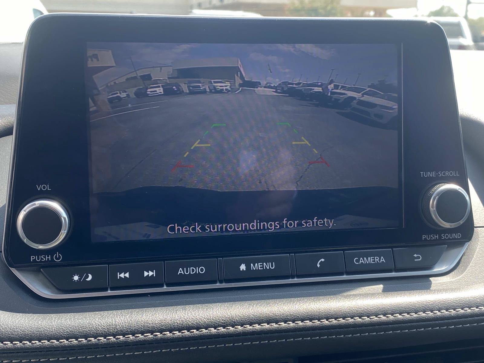 Used 2025 Nissan Rogue SV FWD image 29