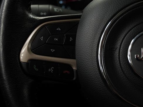 Certified 2017 Jeep Renegade Trailhawk image 42