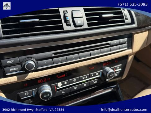 Used 2011 BMW 550i xDrive Sedan AWD/4WD image 23
