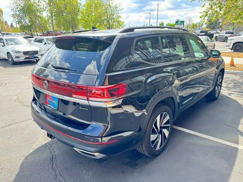 Used 2024 Volkswagen Atlas SE AWD/4WD image 5